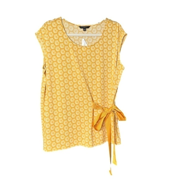 BANANA Republic Factory Size XL Yellow Flower Short Sleeve Shirt Office Bow - Picture 1 of 4